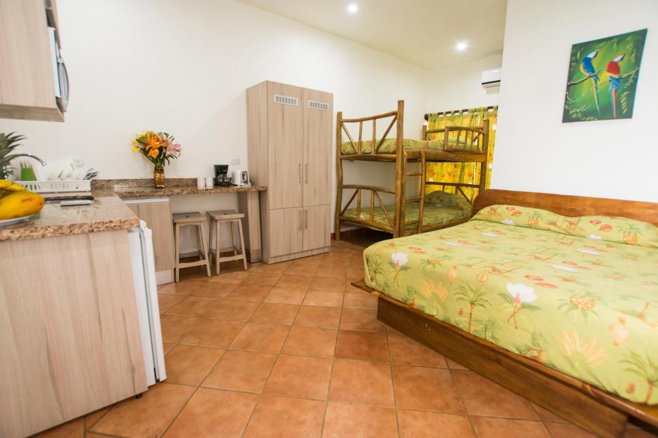 Oceanfront Hotel Verde Mar Direct Access To The Beach Manuel Antonio Extérieur photo