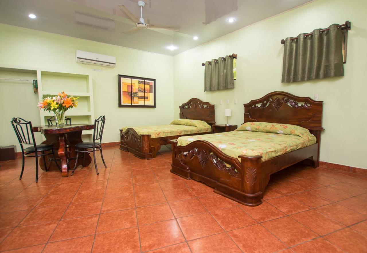 Oceanfront Hotel Verde Mar Direct Access To The Beach Manuel Antonio Extérieur photo
