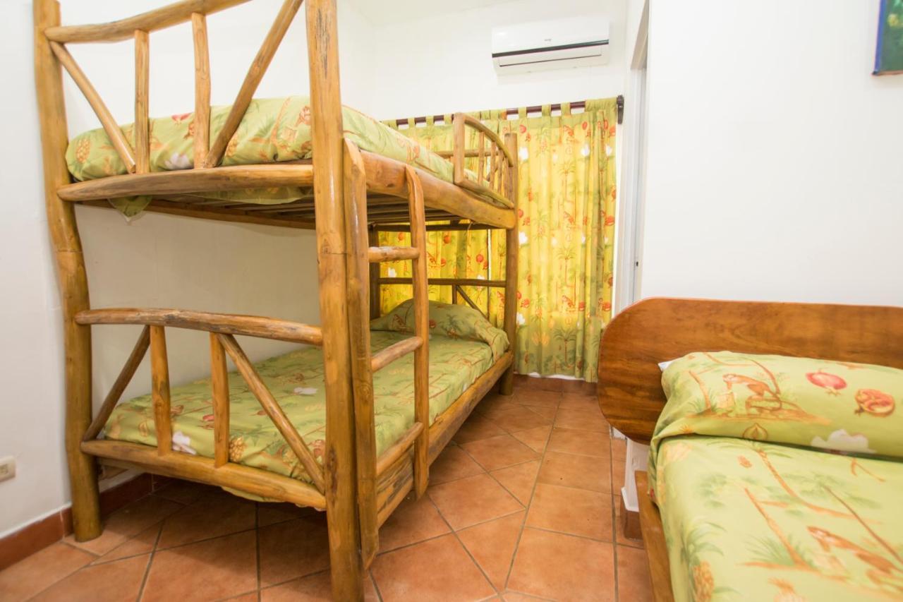Oceanfront Hotel Verde Mar Direct Access To The Beach Manuel Antonio Extérieur photo