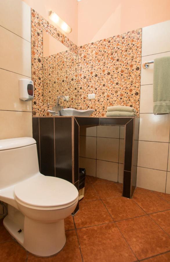 Oceanfront Hotel Verde Mar Direct Access To The Beach Manuel Antonio Extérieur photo